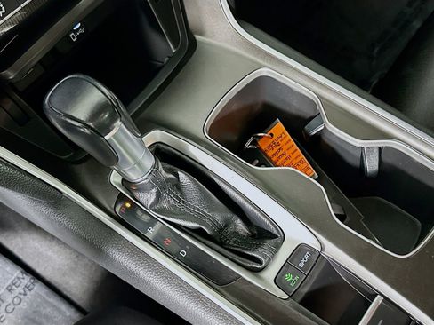 Used 2019 Honda Accord Sport image 17