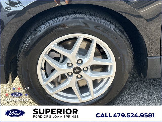 Used 2024 Ford Edge SEL AWD/4WD image 16
