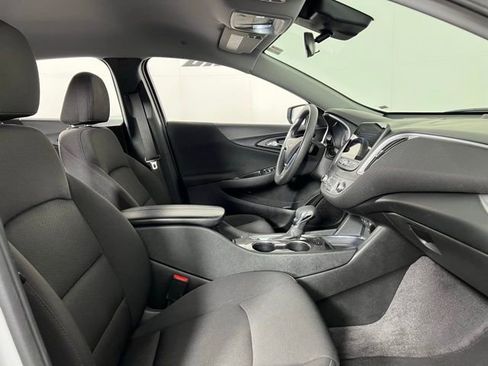 Used 2024 Chevrolet Malibu LT FWD image 25