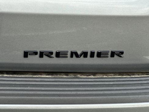 Used 2024 Chevrolet Tahoe Premier w/ Premium Package image 27