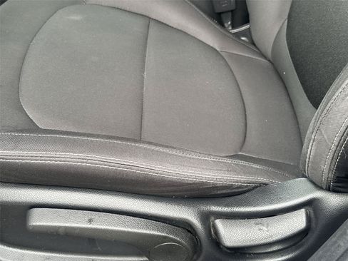 Used 2019 Kia Soul FWD image 12