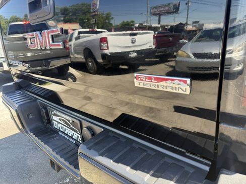 Used 2018 GMC Canyon All Terrain w/ Trailering Package AWD/4WD image 8