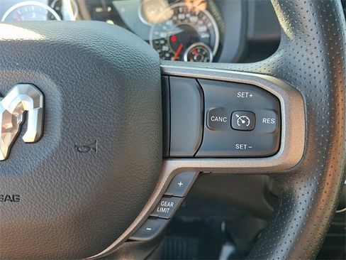 Used 2024 RAM 2500 Tradesman w/ Chrome Appearance Group image 21