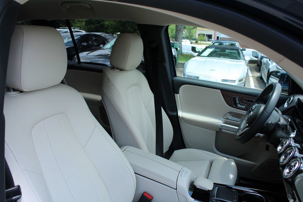 Used 2023 Mercedes-Benz EQB 300 4MATIC image 39