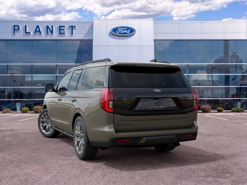 New 2027 Ford Expedition Platinum w/ Stealth Appearance Package RWD image 10