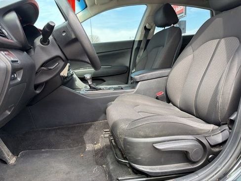 Used 2018 Kia Optima LX image 11