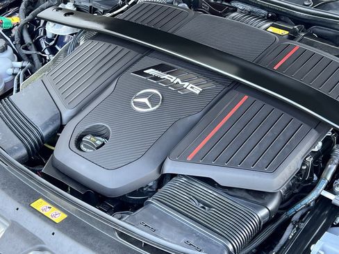 Used 2025 Mercedes-Benz E 53 AMG e 4MATIC Sedan image 38