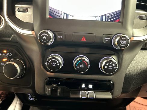 Used 2024 RAM 2500 Big Horn w/ Bed Utility Group image 19