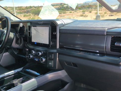 Used 2025 Ford F250 Lariat AWD/4WD image 34