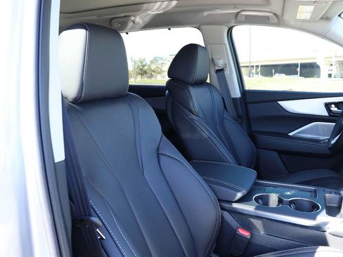 Certified 2026 Acura MDX w/ Technology Package FWD image 14