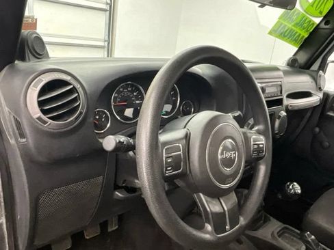 Used 2014 Jeep Wrangler Sport AWD/4WD image 13