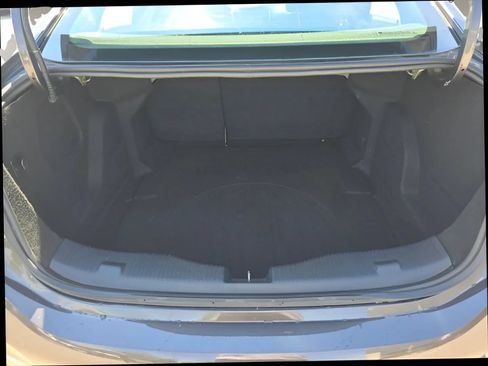 Used 2017 Chevrolet Cruze LT FWD image 17