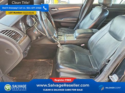 Used 2013 Chrysler 300 C RWD image 9
