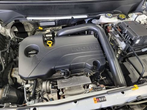 Certified 2024 Chevrolet Equinox RS FWD image 35