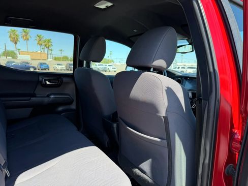 Used 2019 Toyota Tacoma TRD Sport w/ Technology Package AWD/4WD image 27