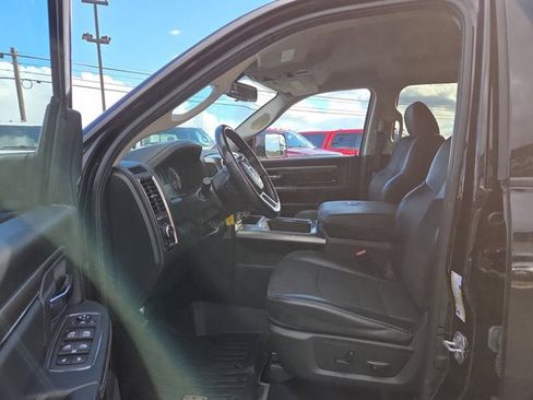 Used 2018 RAM 2500 Big Horn w/ Sport Appearance Group image 9