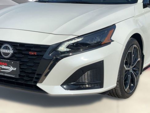 New 2025 Nissan Altima 2.5 SR w/ SR Premium Package image 11