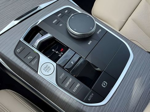 New 2026 BMW 330i Sedan w/ Premium Package RWD image 19