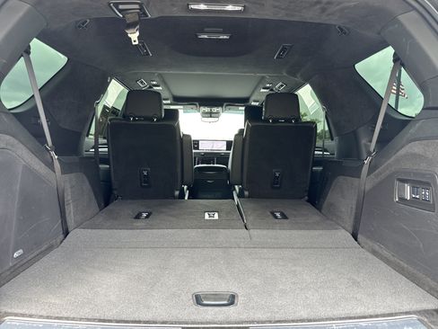 Used 2025 Cadillac Escalade V w/ LPO, ONYX Package AWD/4WD image 39