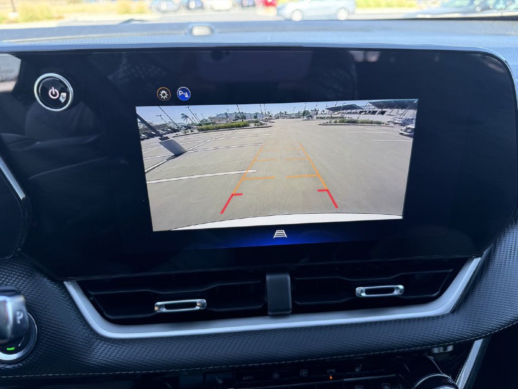 Used 2026 Chevrolet Equinox LT w/ Convenience Package II FWD image 28
