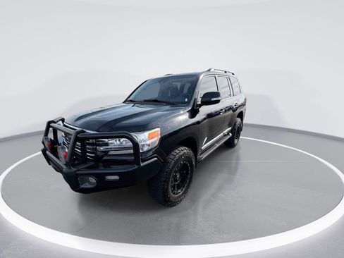 Used 2016 Toyota Land Cruiser AWD/4WD image 4