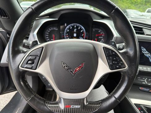 Used 2017 Chevrolet Corvette Z06 RWD image 11