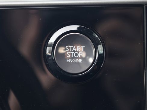 Used 2025 Lexus NX 250 FWD w/ Towing Package (2000 Lbs) image 23