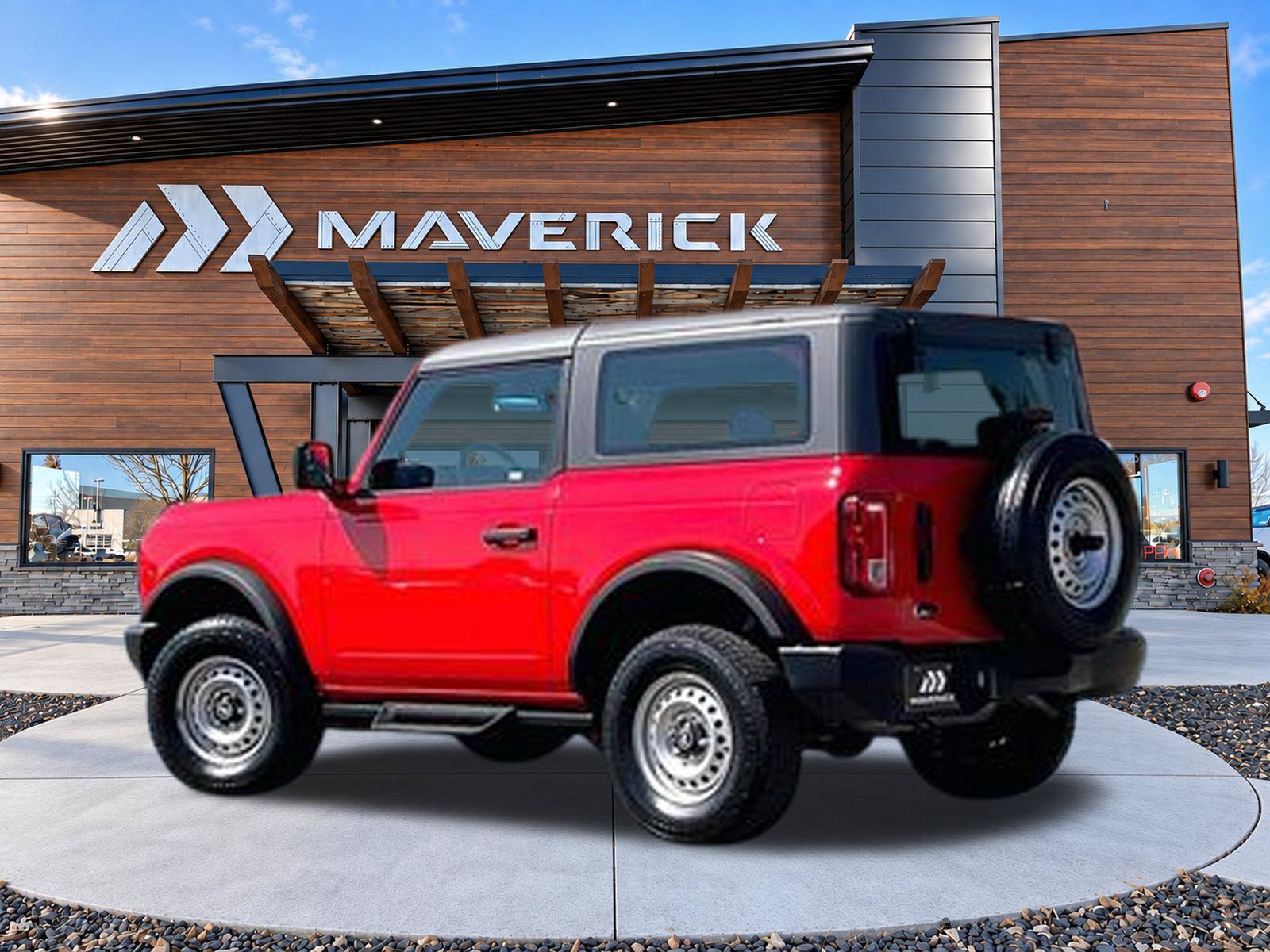 Used 2023 Ford Bronco 2-Door AWD/4WD image 4