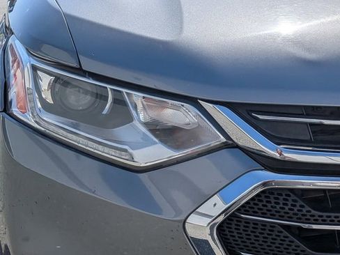 Used 2019 Chevrolet Traverse LT FWD image 9