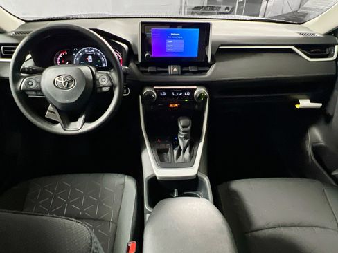 New 2025 Toyota RAV4 XLE image 30