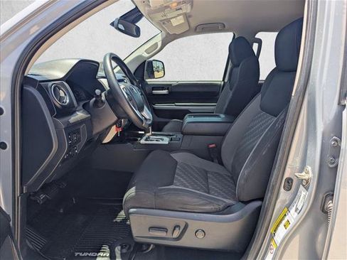 Used 2018 Toyota Tundra SR5 w/ SR5 Upgrade Package RWD image 14