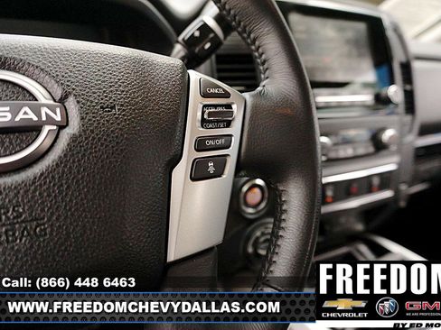 Used 2024 Nissan Titan SV w/ SV Convenience Package image 21