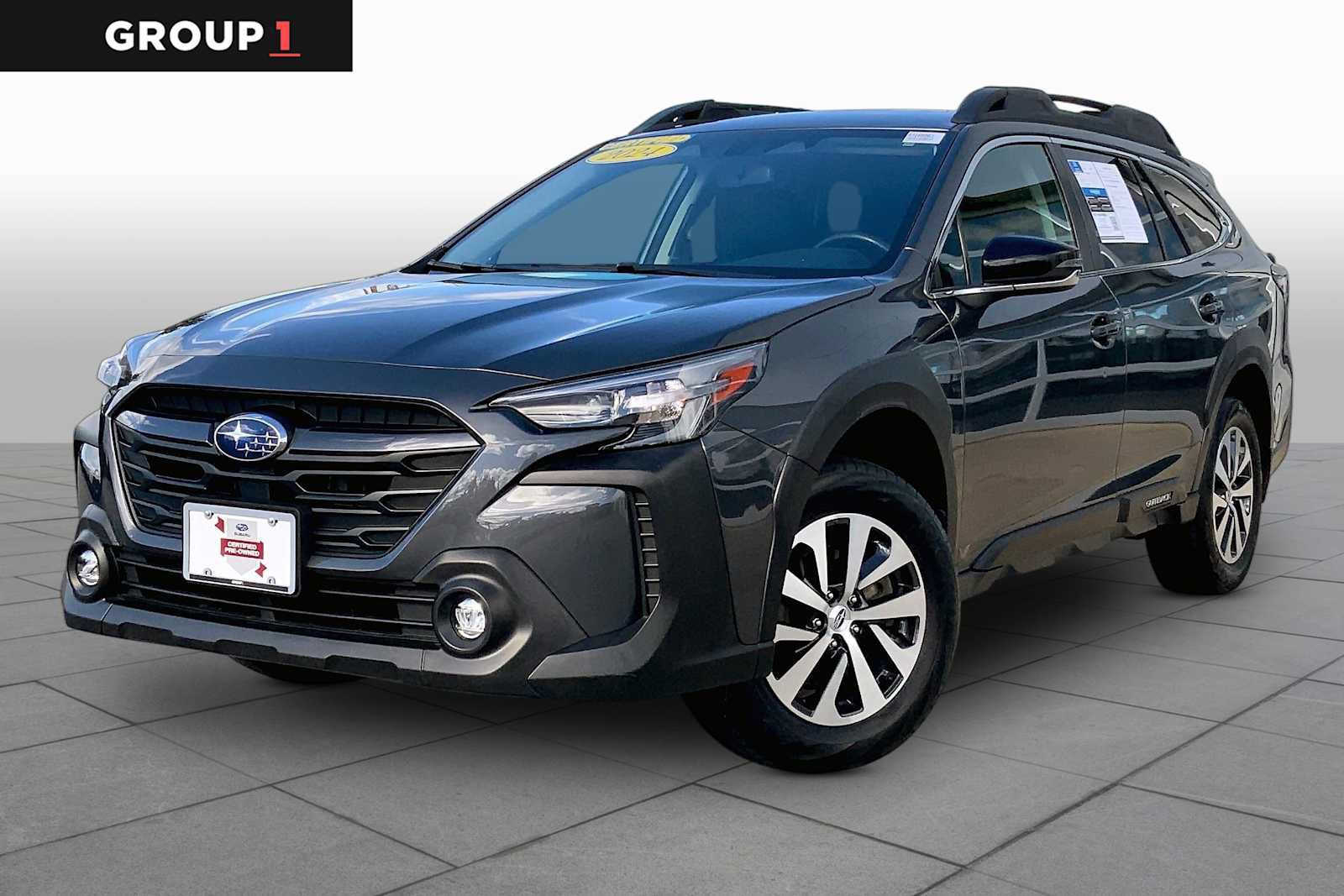 Used 2024 Subaru Outback Premium AWD/4WD image 1