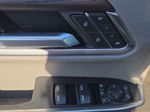 New 2026 GMC Sierra 2500 SLT w/ SLT Premium Package image 37