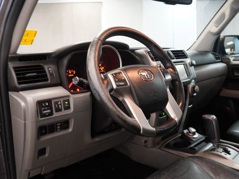 Used 2013 Toyota 4Runner SR5 w/ Premium Pkg image 7