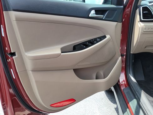 Used 2020 Hyundai Tucson SEL FWD image 18