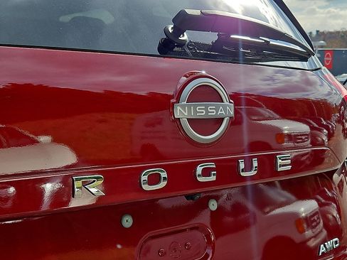 Certified 2023 Nissan Rogue S image 29