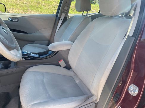 Used 2016 Nissan Leaf SV image 14