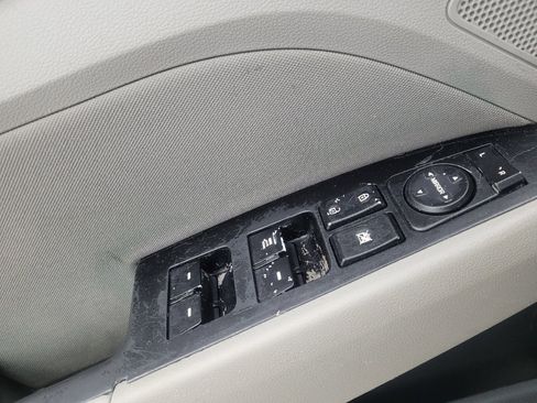 Used 2019 Hyundai Elantra SEL FWD image 27