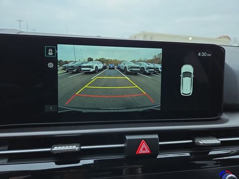 New 2026 Kia Sportage EX w/ EX Panorama Roof Package image 12