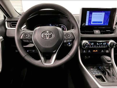 Used 2025 Toyota RAV4 XLE w/ Convenience Package AWD/4WD image 6