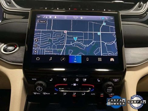 Used 2023 Jeep Grand Cherokee Limited w/ Luxury Tech Group II image 41