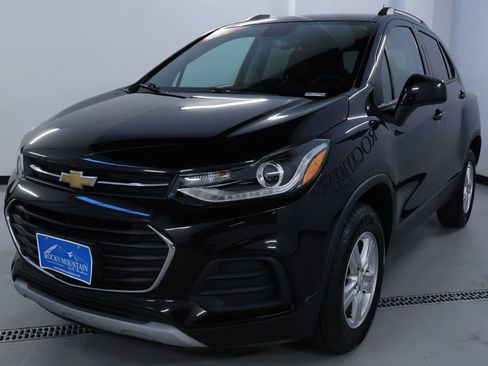 Used 2021 Chevrolet Trax LT image 3