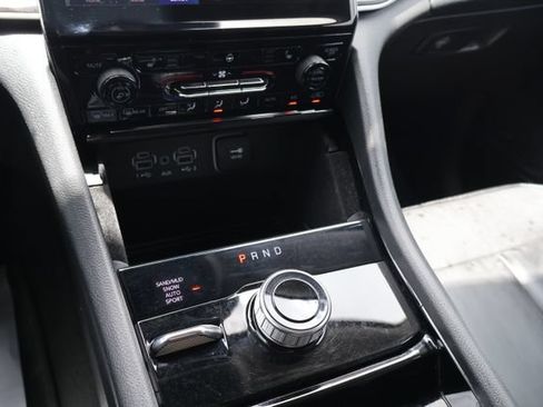 Used 2022 Jeep Grand Cherokee L Limited AWD/4WD image 14