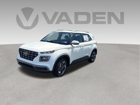 Used 2023 Hyundai Venue SEL FWD image 1