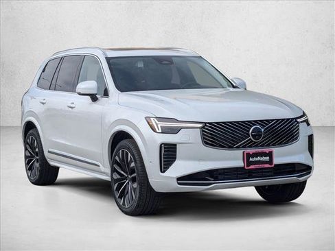 Certified 2025 Volvo XC90 T8 Plus w/ Protection Package Premier image 3