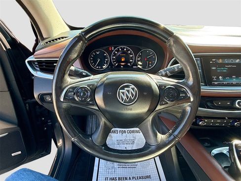 Used 2018 Buick Enclave Avenir image 12