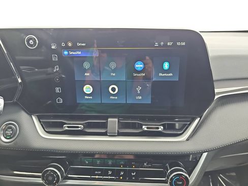Used 2025 Chevrolet Equinox LT FWD image 21
