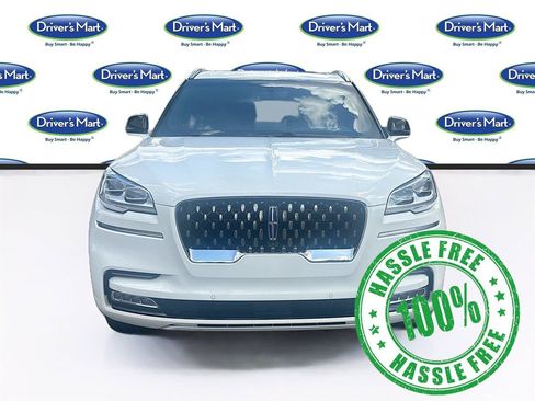 Used 2022 Lincoln Aviator Grand Touring w/ Equipment Group 301A AWD/4WD image 2