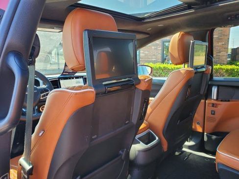 Used 2024 Chrysler Pacifica Pinnacle AWD/4WD image 28